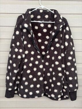Cozy LuLaRoe Black Sherpa Pullover with White Polka Dots